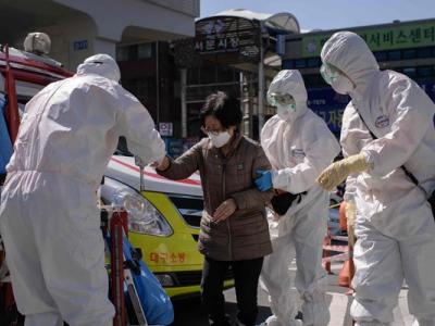 چین میں کورونا وائرس سے مزید 8 ہلاک، مجموعی ہلاکتیں 5 ہزار کے قریب پہنچ گئیں