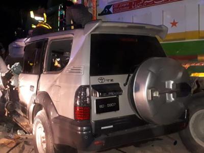 اٹک ،لینڈ کروزر اور ڈمپر میں خوفناک تصادم، 3 افراد جاں بحق