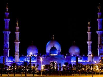 یو اے ای کی تمام عبادت گاہوں میں عبادات 4 ہفتوں کیلئے معطل