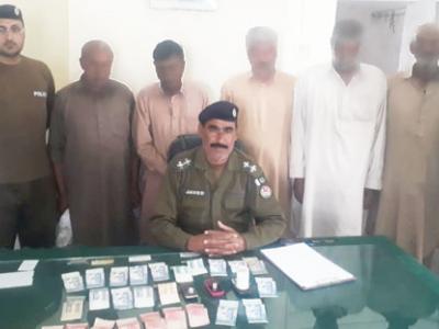 پنڈی گھیب، قماربازی کے اڈے پر چھاپہ ، 5 رنگے ہاتھوں گرفتار 