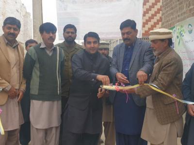 اسسٹنٹ کمشنر جنڈ اور ملک عاصم اعوان نے کلین اینڈ گرین پنجاب مہم کا افتتاح کر دیا 