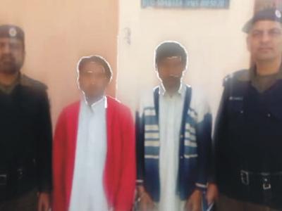 حضرو، پولیس کی کارروائی،3 ملزم گرفتار، شراب و اسلحہ برآمد 