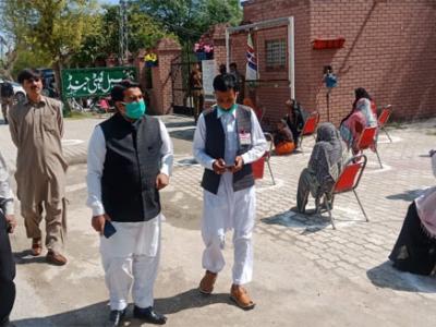 جنڈ ،احساس پروگرام رقوم کی فراہمی اسسٹنٹ کمشنر کی زیر نگرانی جاری